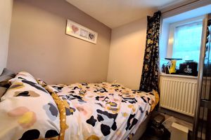 Bedroom - click for photo gallery